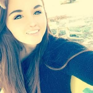 Meet your Posher, Delanie